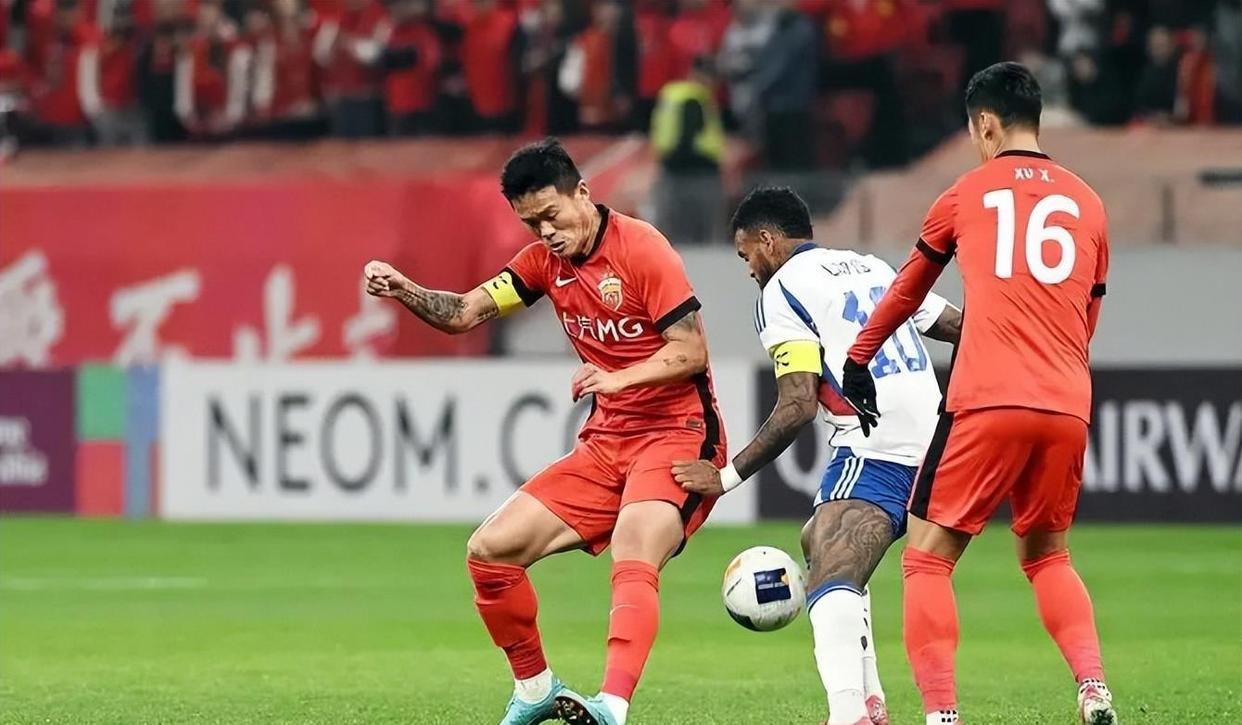 亚冠赛场风云突变，一幕幕绝佳对决