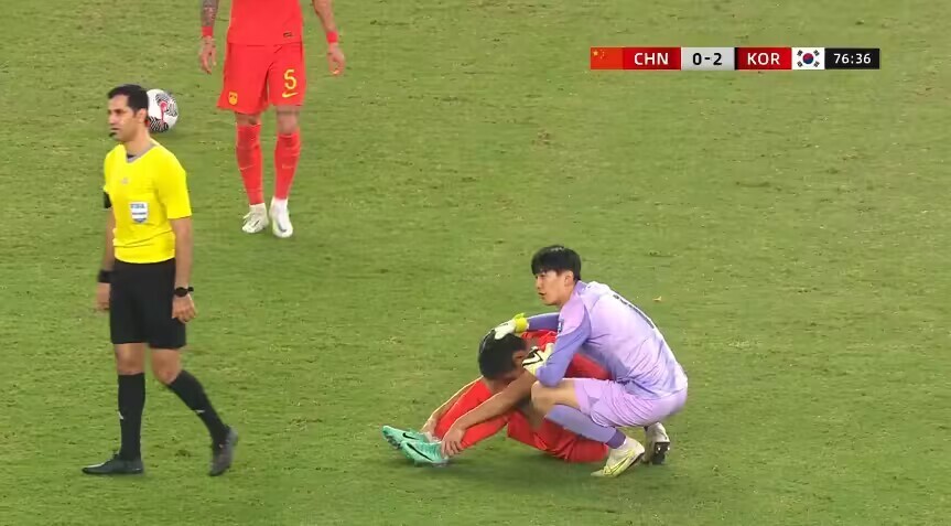 罗马队员争议判罚，球员情绪激动的简单介绍