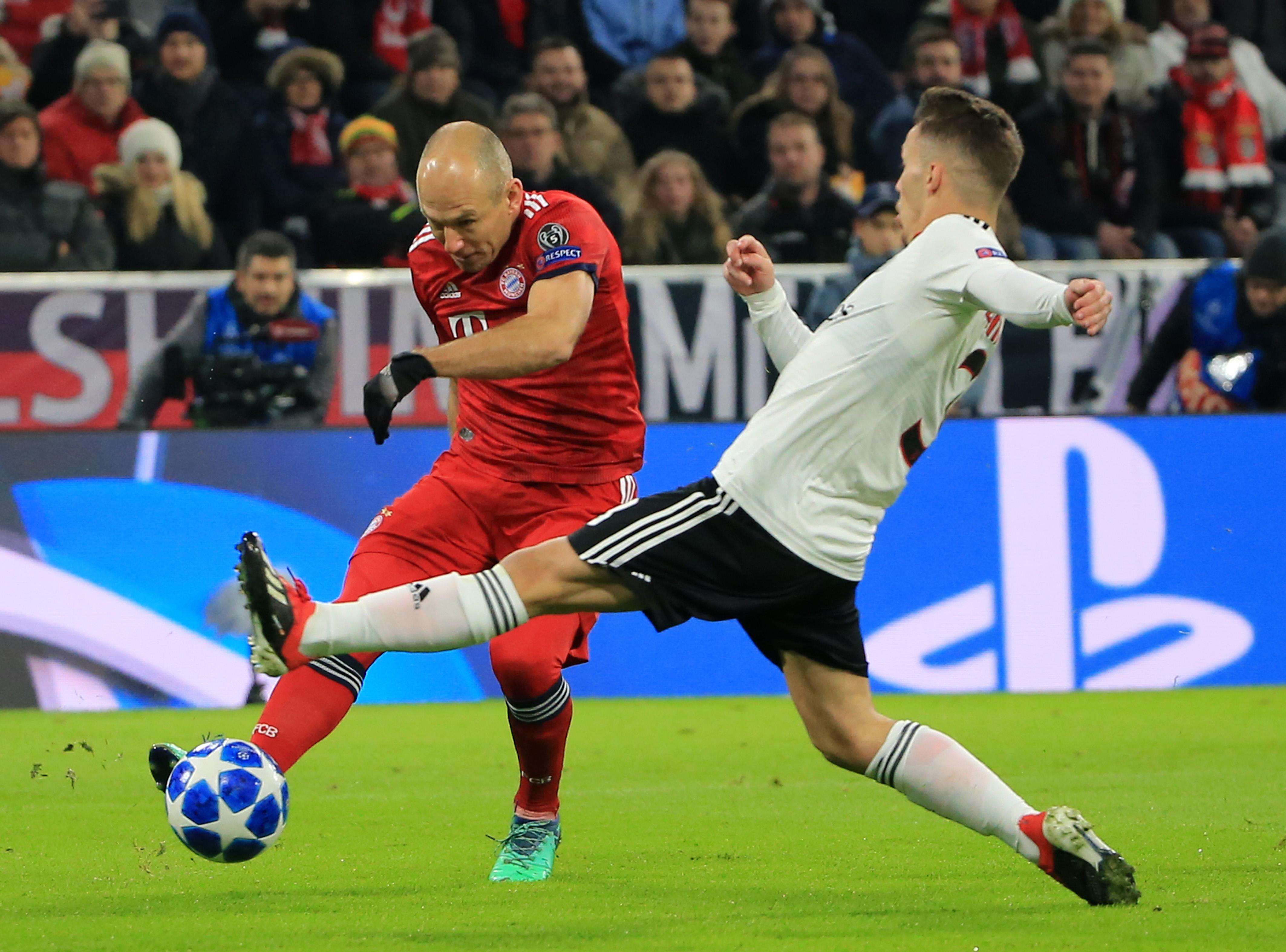 欧预赛比赛：荷兰惨败于土耳其的简单介绍