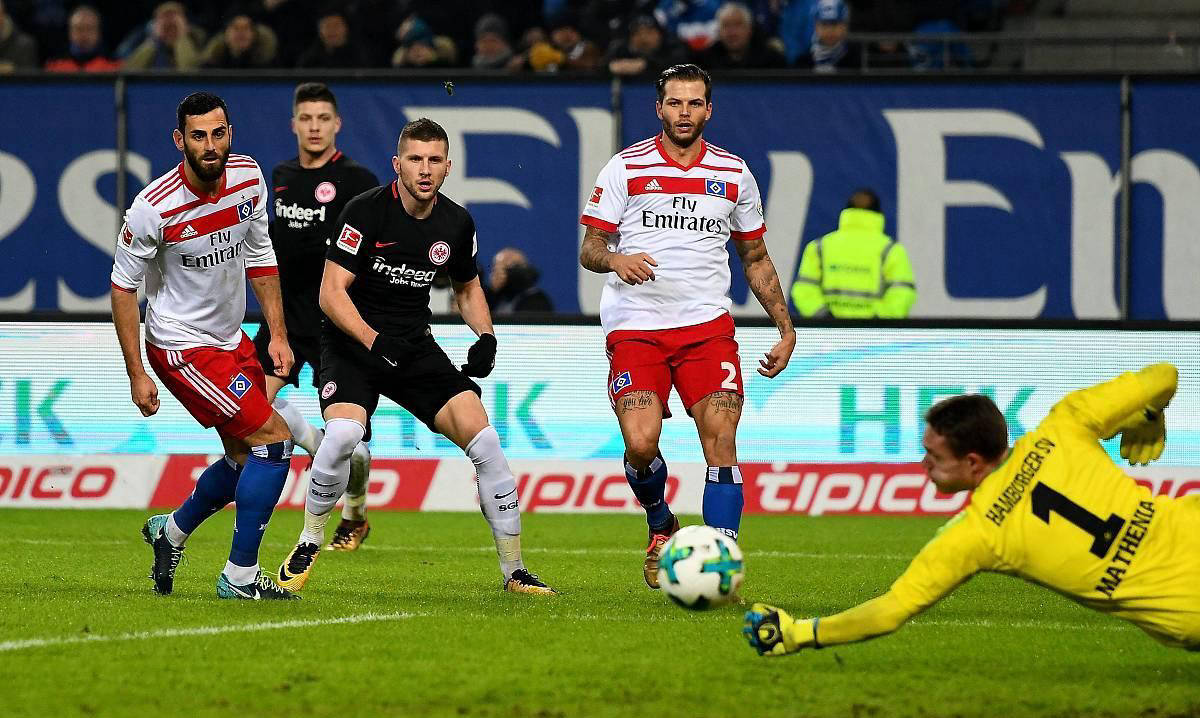 霍芬海姆双杀对手，稳固争冠地位的简单介绍