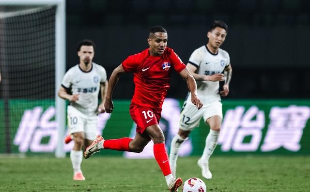 开云体育链接-球队反弹能力强，换帅后逆袭连胜