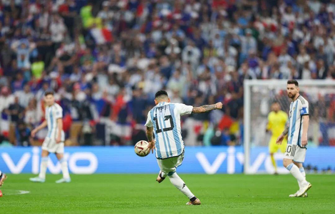 巴黎大胜亚特兰大梅西超凡表现的简单介绍