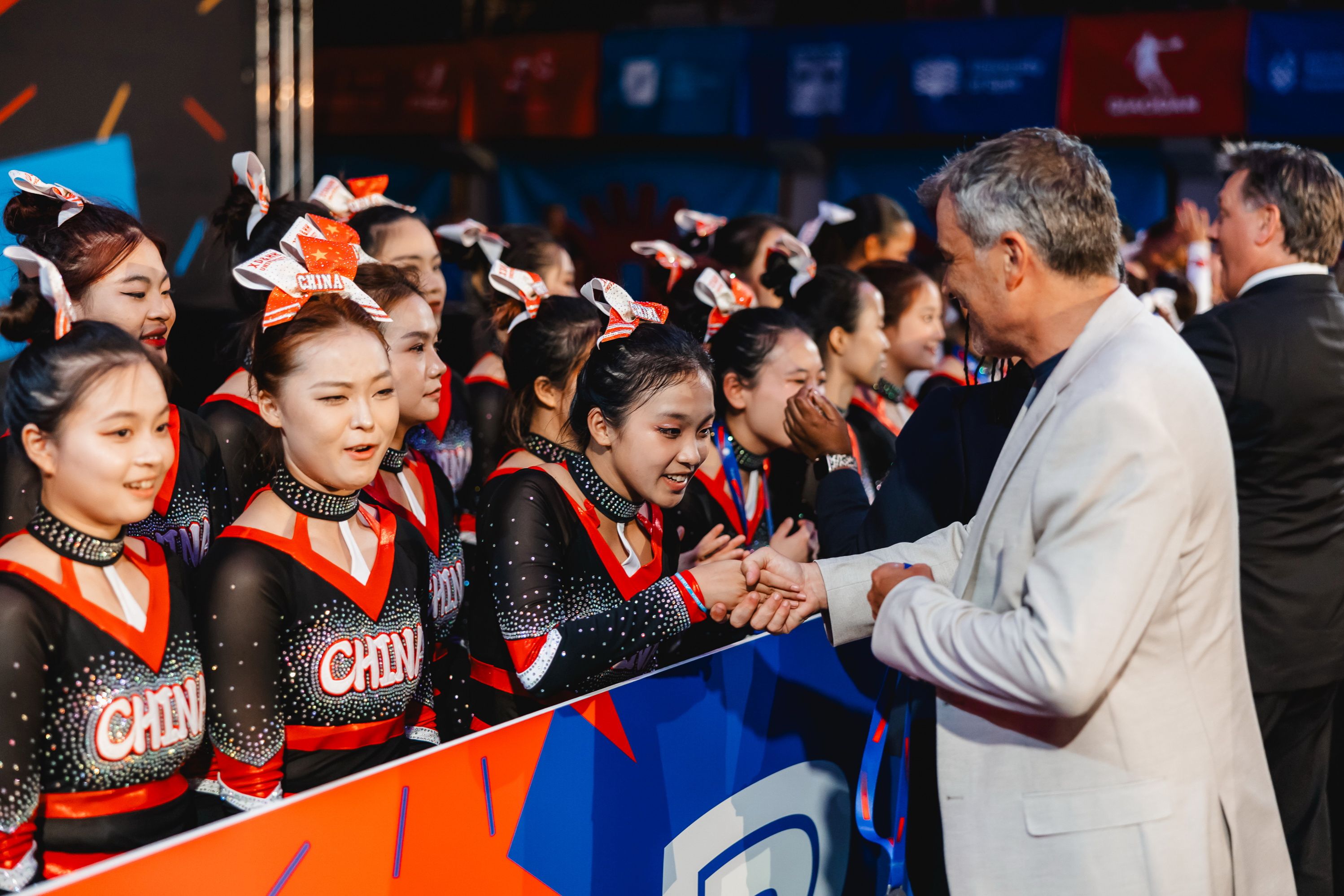 波兰队在体操比赛中跻身前列的简单介绍