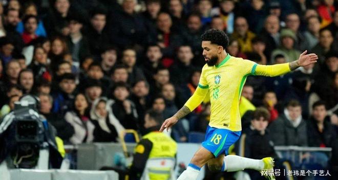 开云体育官方登录入口-包含尤文图斯中场伤愈归队，球队士气大振的词条