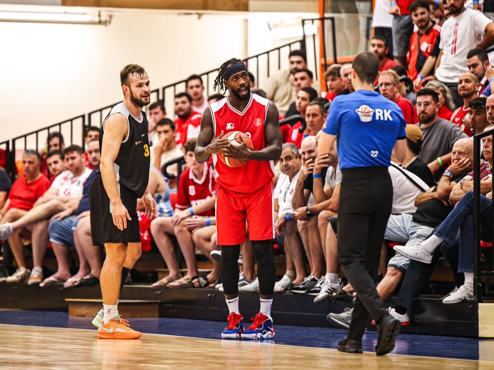 以色列球队在外国联赛中表现出色