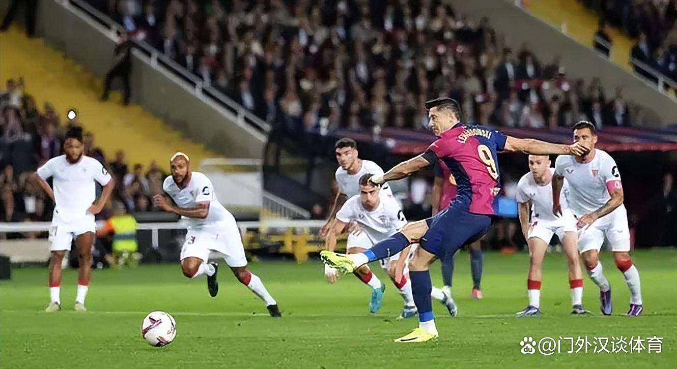 包含塞维利亚主场胜利，升至积分榜第三的词条