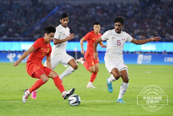 中东球队打破魔咒，成功晋级赛事下一轮