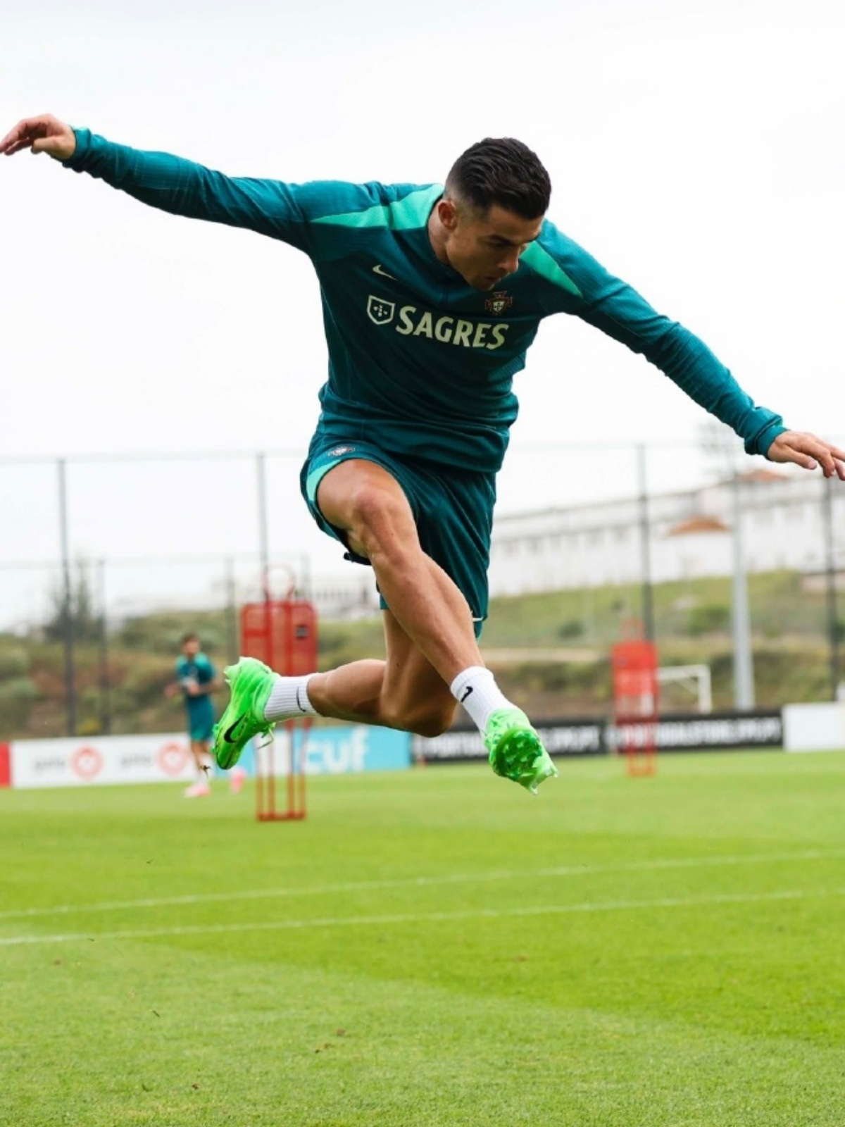 球员瞬间发挥欧洲国家队备战显实力的简单介绍