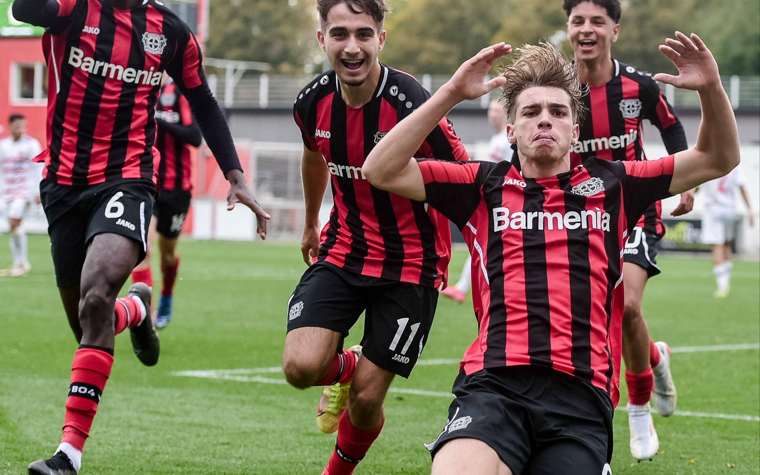 开云体育网站-包含球员荟萃！柏林联队挑战不莱梅勇士的词条