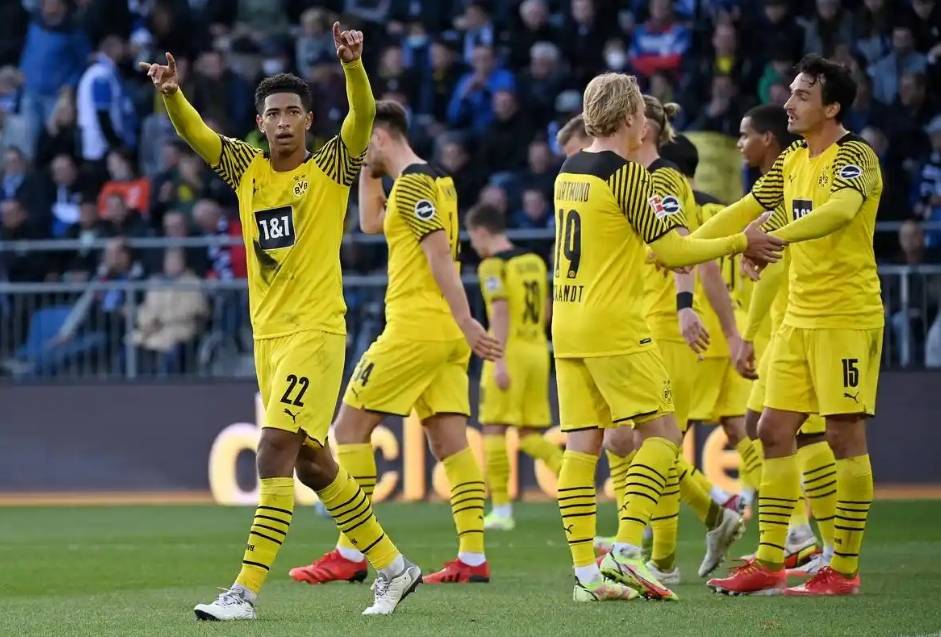 包含多特蒙德青训球员表现抢眼，展现出色表现的词条