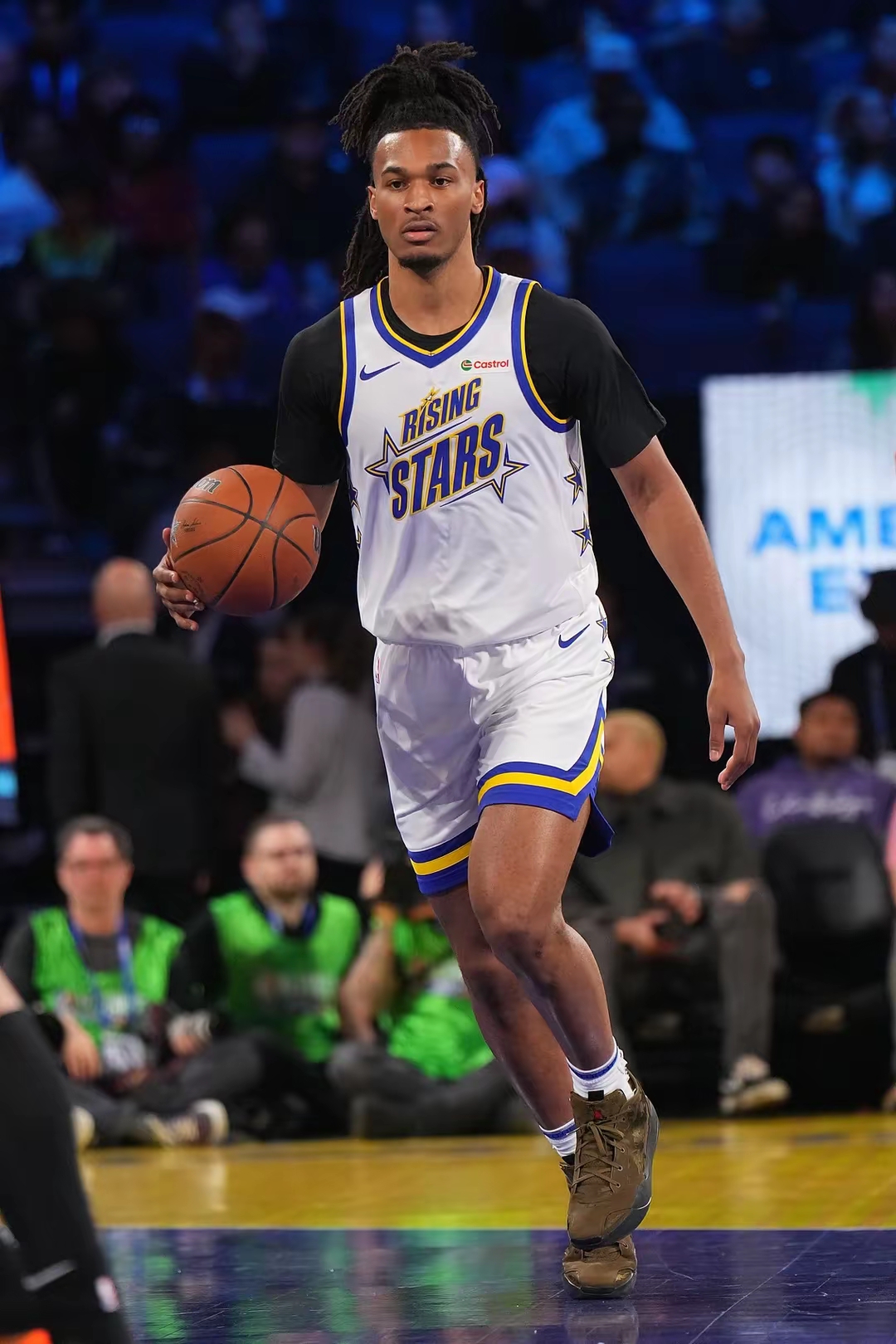 开云体育网页版-包含新秀球员表现抢眼，成为球队突破口的词条