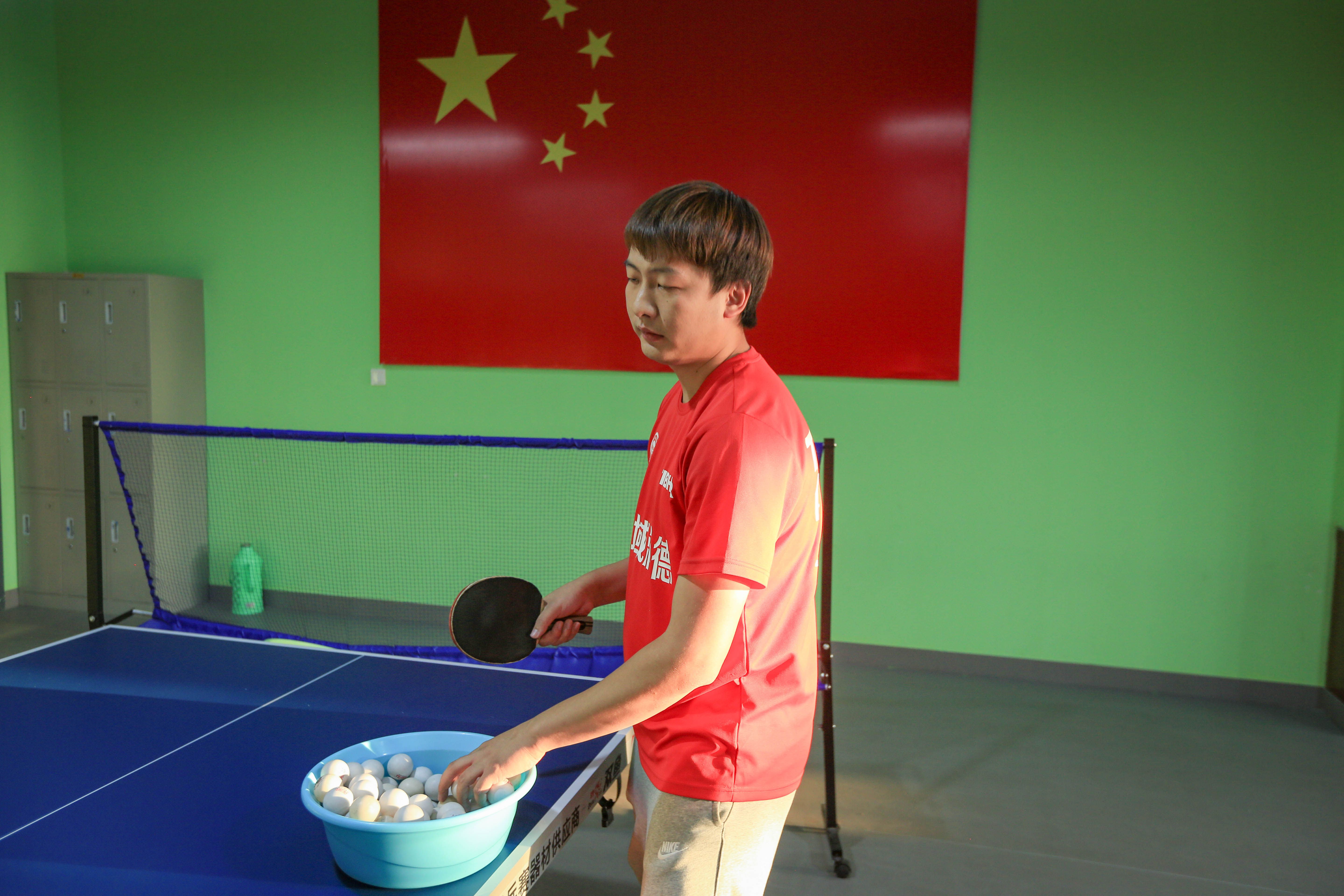 刚兑现金承诺，乒乓球国手再夺金牌