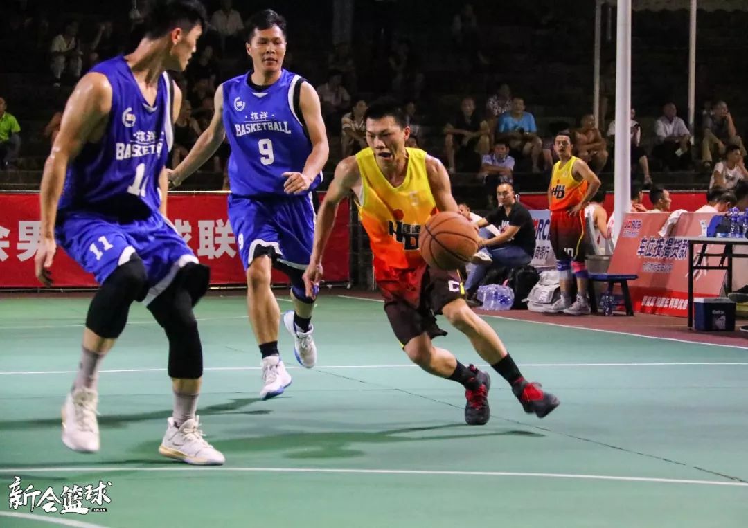 菲律宾足球队战胜强敌锁定胜局