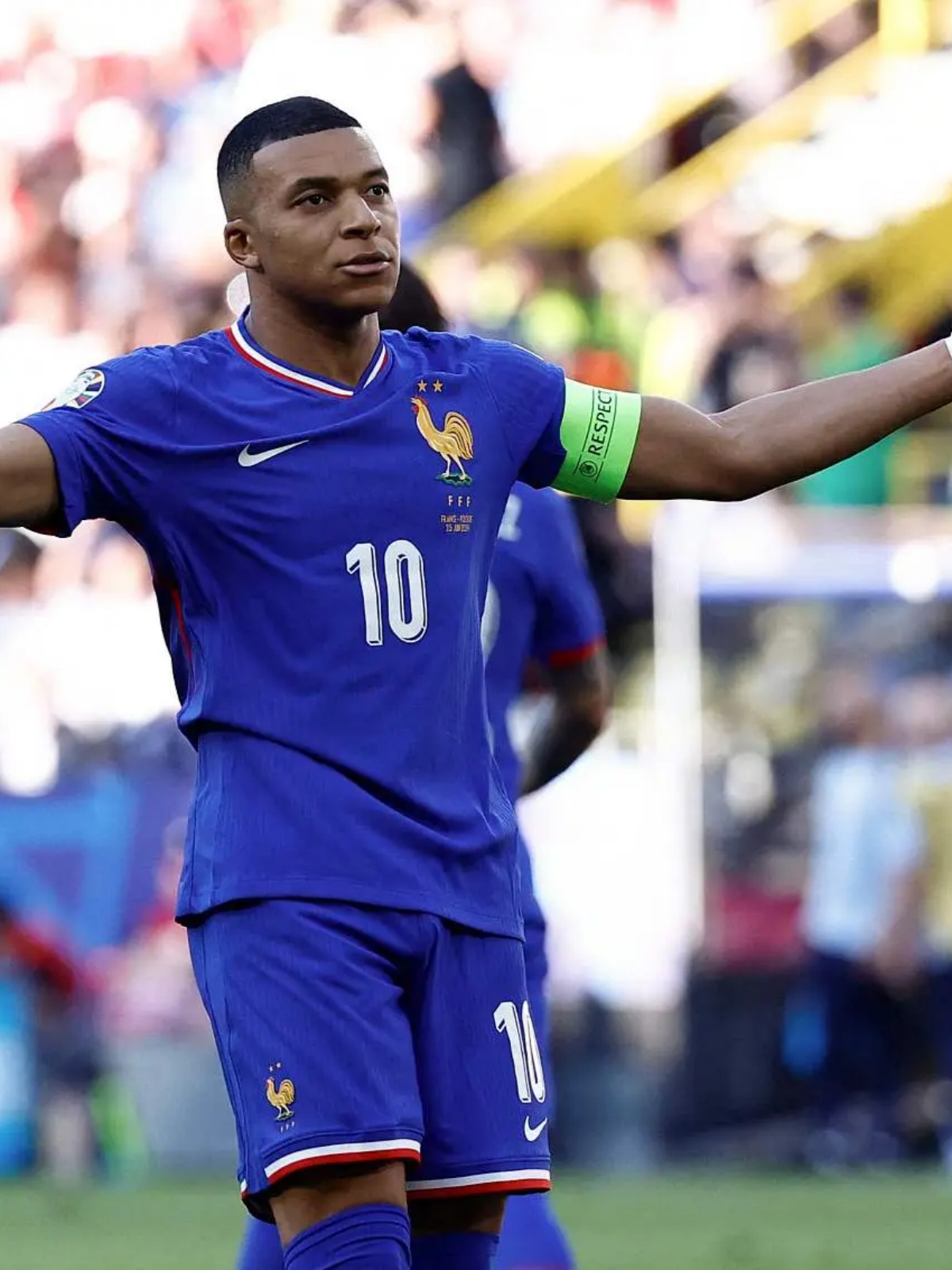 法国连续平局，小组赛惨遭淘汰