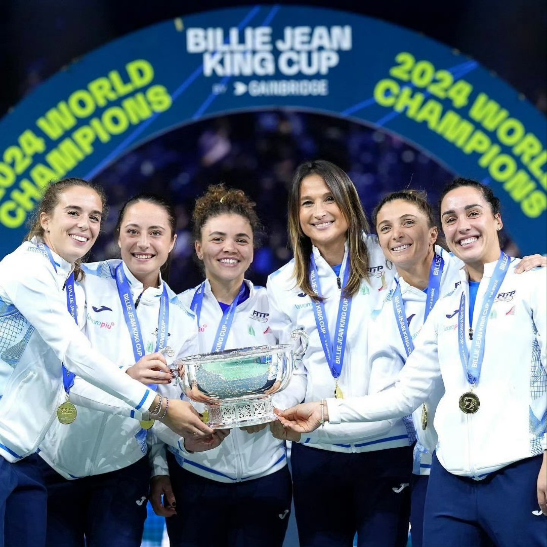 包含意大利杯四强揭晓，惊现史诗级大逆转的词条