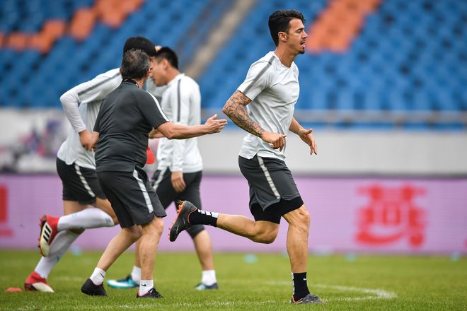 开云体育官方入口-里尔再遭惨败，争冠希望渐行渐远的简单介绍