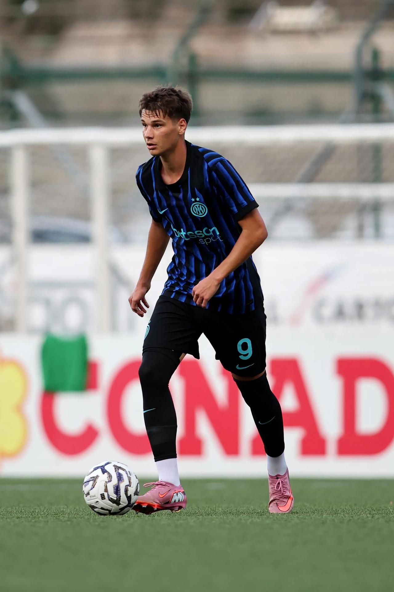 国际米兰客场战平都灵，暂时保持不败